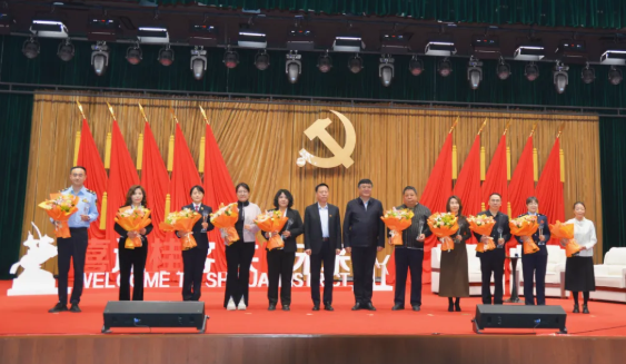 屏幕截图 2025-10-14 093757.png